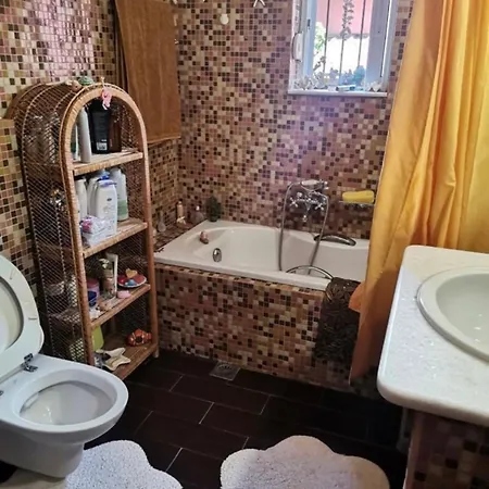 με δωρεάν χώρο στάθμευσης * Diakopto