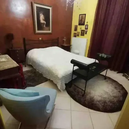 με δωρεάν χώρο στάθμευσης